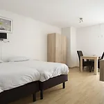 & - De Zeven Heuvelen 호텔 3*
