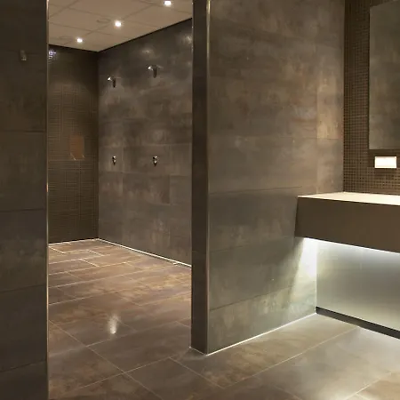 & - De Zeven Heuvelen Hotel 3*