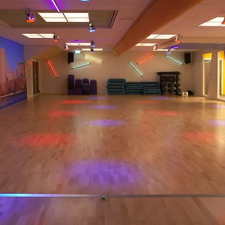 & - De Zeven Heuvelen Отель 3*