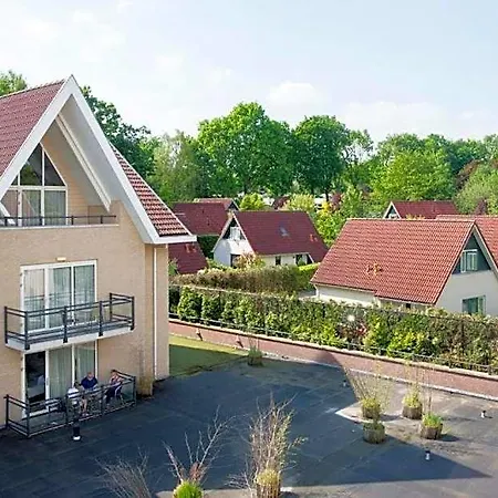 ホテル & - De Zeven Heuvelen 3*