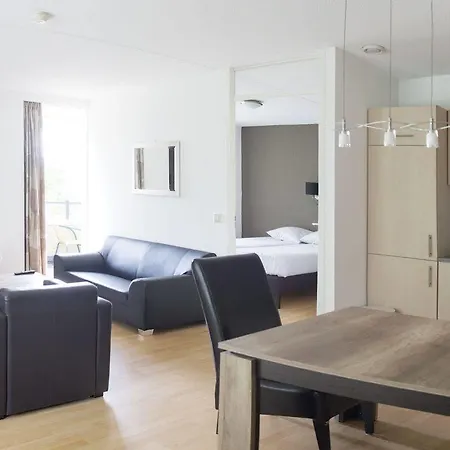 & - De Zeven Heuvelen ホテル 3*
