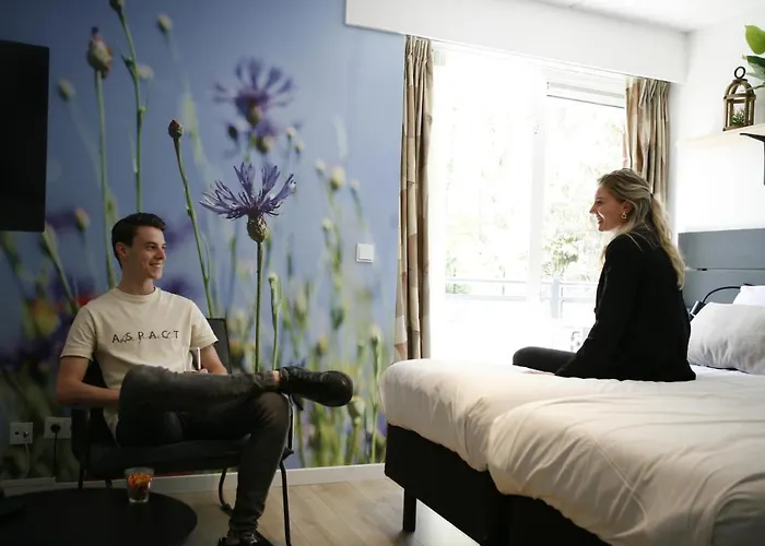 & - De Zeven Heuvelen خروسبيك