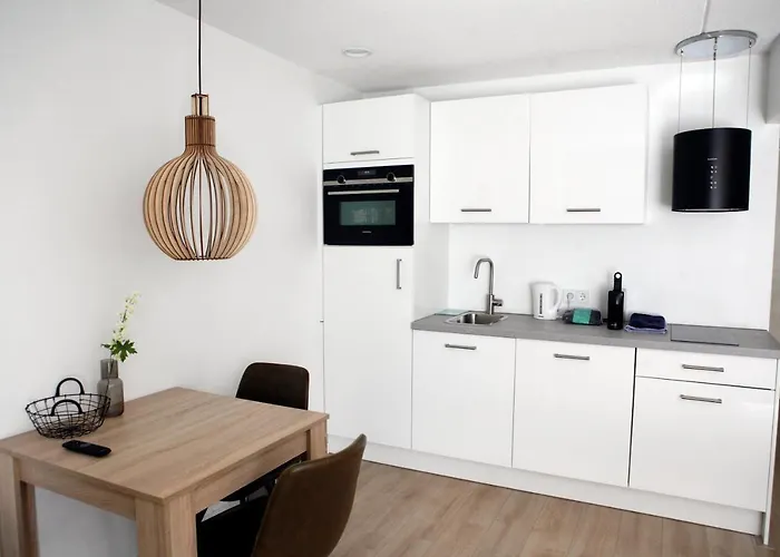 & - De Zeven Heuvelen 3*