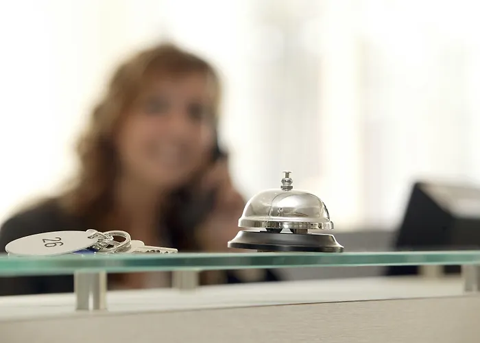 & - De Zeven Heuvelen 3*