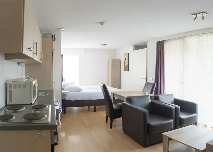 & - De Zeven Heuvelen Groesbeek