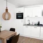 & - De Zeven Heuvelen 3*
