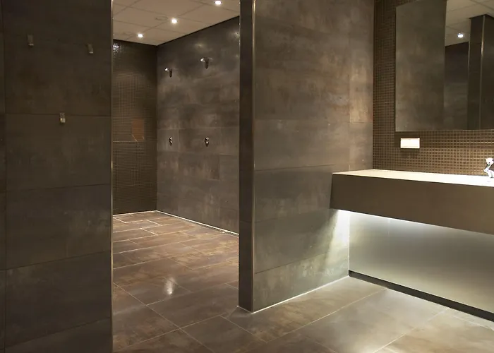 & - De Zeven Heuvelen Hotel 3*